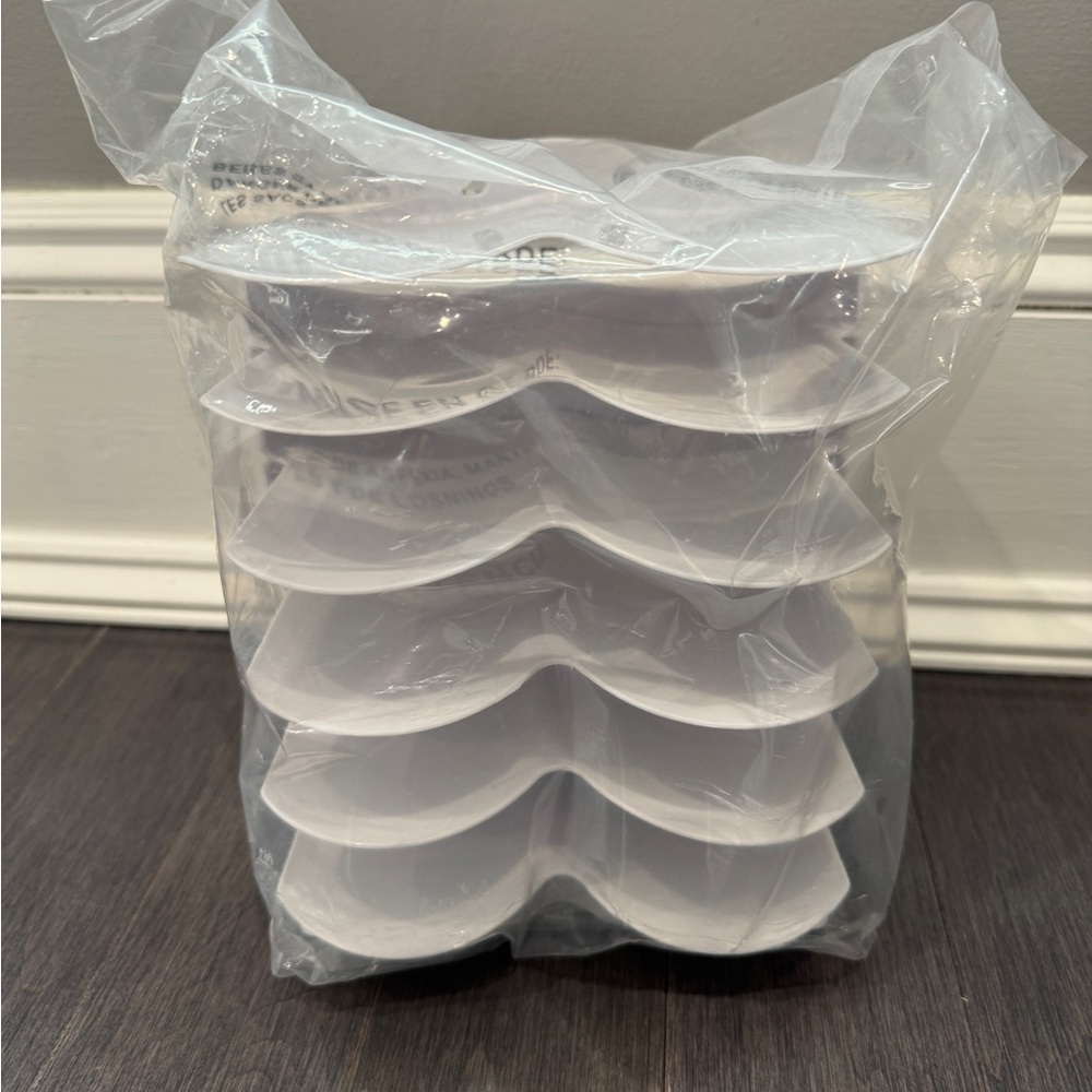 NWT Kiinde Milk Pouch Organizer Storage